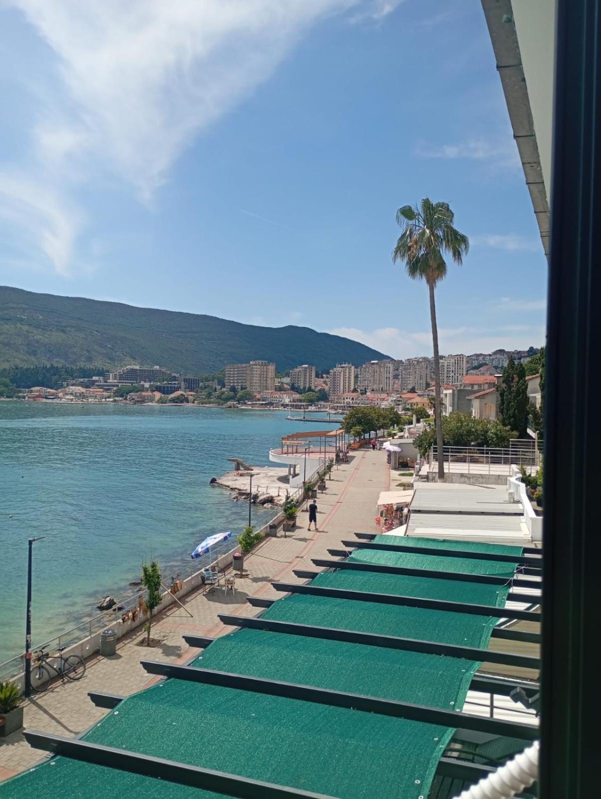 Apartments Cebra Herceg Novi Ngoại thất bức ảnh