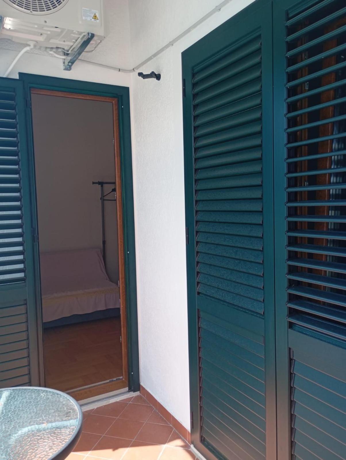 Apartments Cebra Herceg Novi Ngoại thất bức ảnh